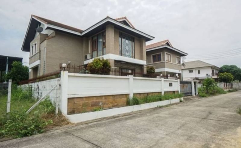 ขาย / ให้เช่าบ้านเดี่ยว 2 ชั้น ติดถนนพุทธมณฑล สาย 1 หมู่บ้านมหาดไทย 1 ขนาด 101 ตรว 4 ห้องนอน 5 ห้องน้ำ