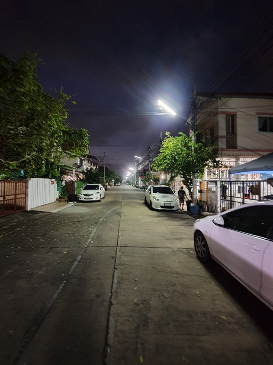 ให้เช่าทาวน์เฮ้าส์ 2 ชั้น หมู่บ้านกานต์มณีพาร์ค บางกรวย - ไทรน้อย 2 ห้องนอน 2 ห้องน้ำ 1 จอด (ในหมู่บ้านมีคลับเฮ้าส์ ให้บริการ)