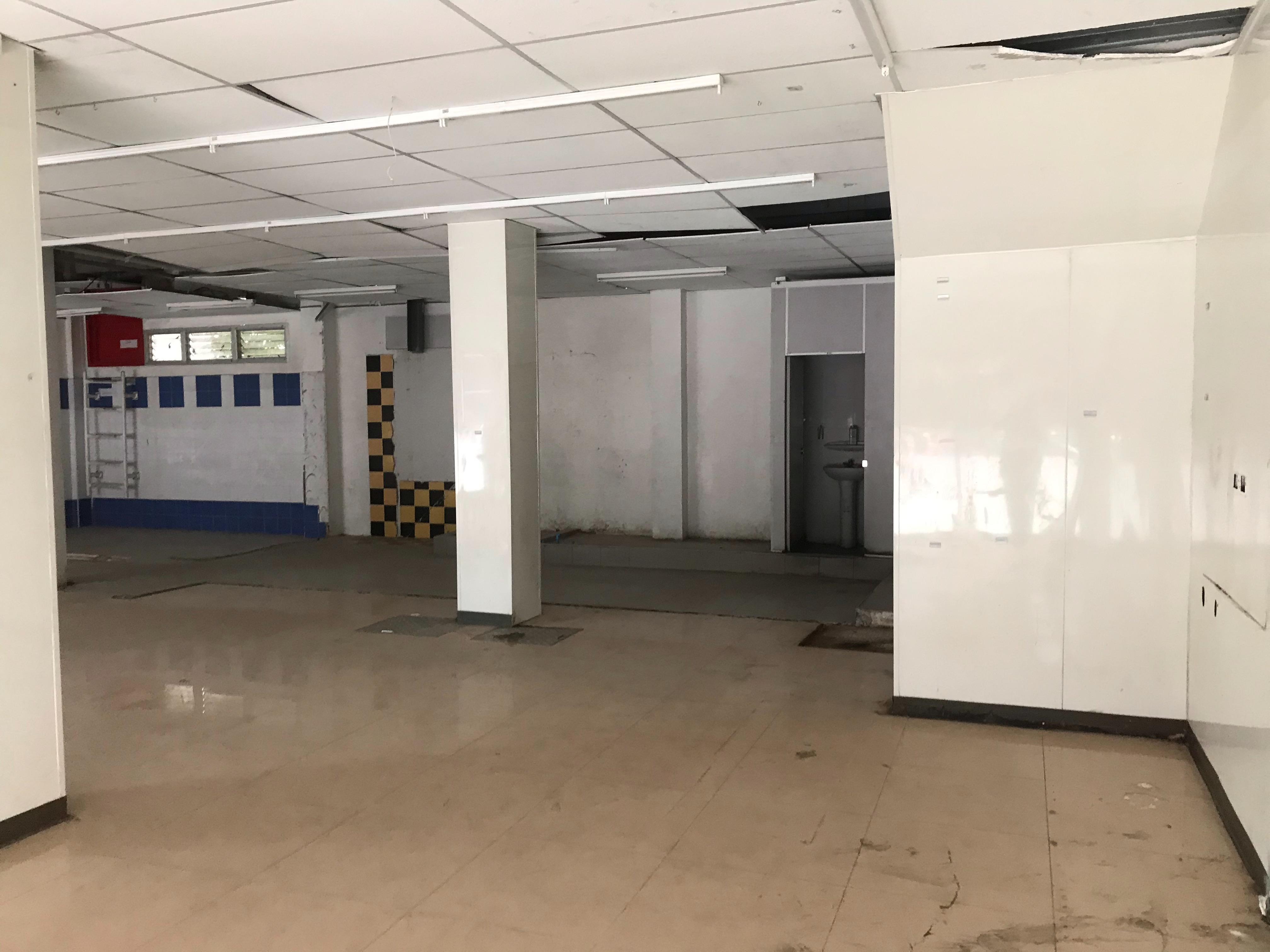 ขายตึกแถวอาคารพาณิชย์ 3 คูหาติดกัน 4 ชั้น + ดาดฟ้า ตั้งอยู่ที่ ป่าตอง จังหวัดภูเก็ต