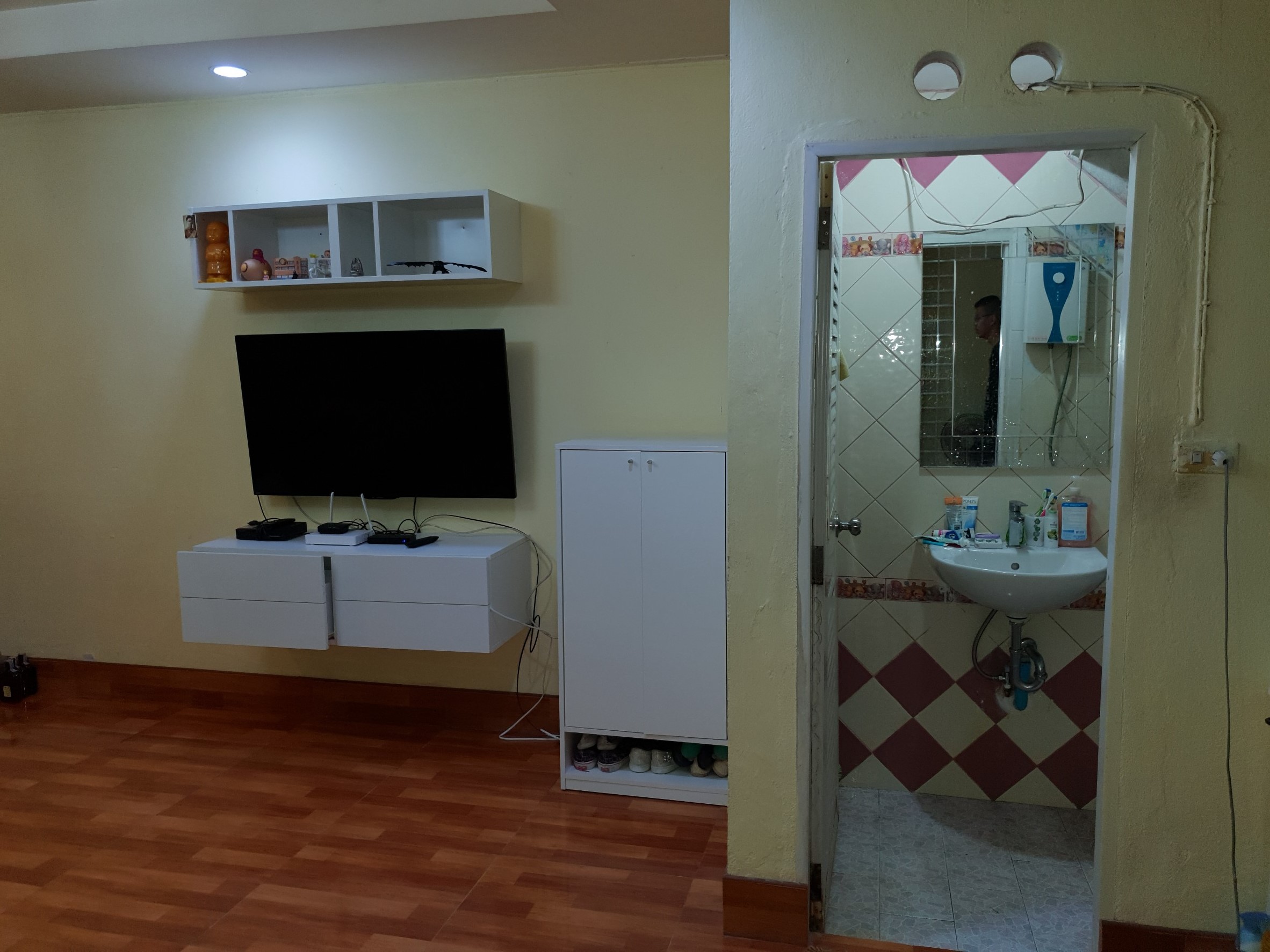 ขาย / เช่าบ้านแฝด 2 ชั้น หมู่บ้าน รังสิยา ซ.อุดมสุข 58 ถ.สุขุมวิท 103 ขายราคา 5.5 ล้าน 3 ห้องนอน