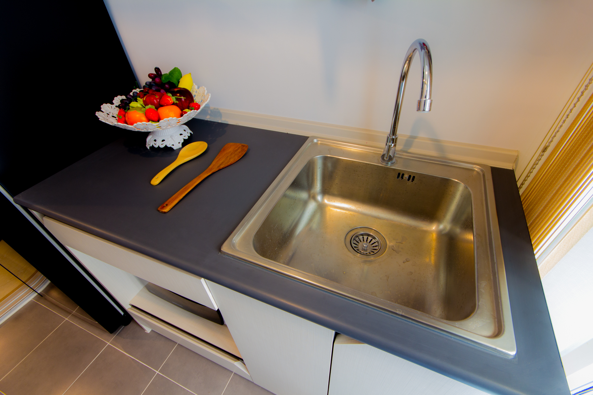 ขายคอนโดThe Kith Plus Sukhumvit 113 (เดอะ คิทท์ พลัส สุขุมวิท 113) 2 ยูนิต ตกแต่งครบพร้อมเข้าอยู่ ยูนิตที่1 แบบ 1 ห้องนอน 1 ห้องน้ำ ตึก A ชั้น 3