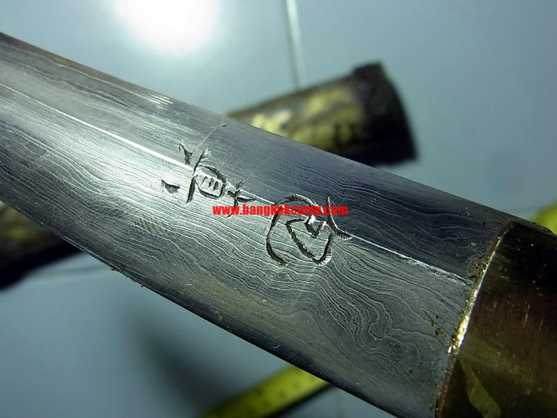 ซามูไรสั้น ดาบญี่ปุ่น ลายเสือเล่มเล็ก ฮาราคีรี กระไหล่เงิน ใบมีดเป็นเหล็กลาย (ใบมีดดามัสกัส)