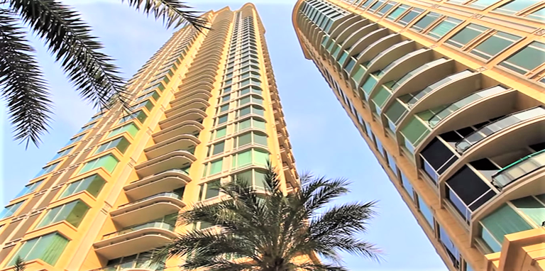 ให้เช่าคอนโด Royce Private Residences (รอย์ช ไพรเวท เรสซิเดนซ์ส) 2 ห้องนอน 2 ห้องน้ำ ขนาด 111.33 ตรม