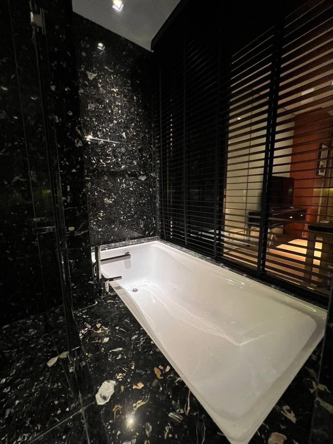 ให้เช่าคอนโด BEATNIQ Sukhumvit 32 (บีทนิค สุขุมวิท 32) คอนโดมิเนียม ลักซ์ชัวรี ใจกลางสุขุมวิท