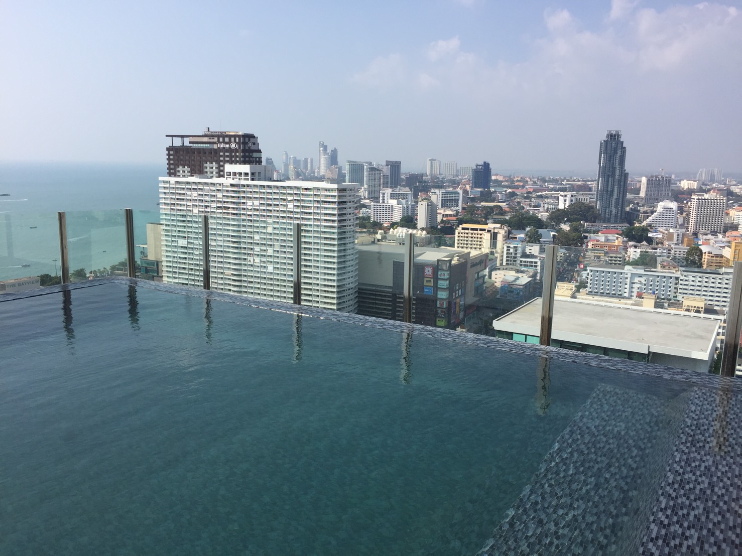 ขายดาวน์คอนโด เดอะ เบส พัทยากลาง (The Base Central Pattaya) 1 ห้องนอน ( A1 ห้องชุดเลขที่ 010617 ) 1 ห้องน้ำ พื้นที่ 29 ตร.ม ชั้น 6 อาคาร 1