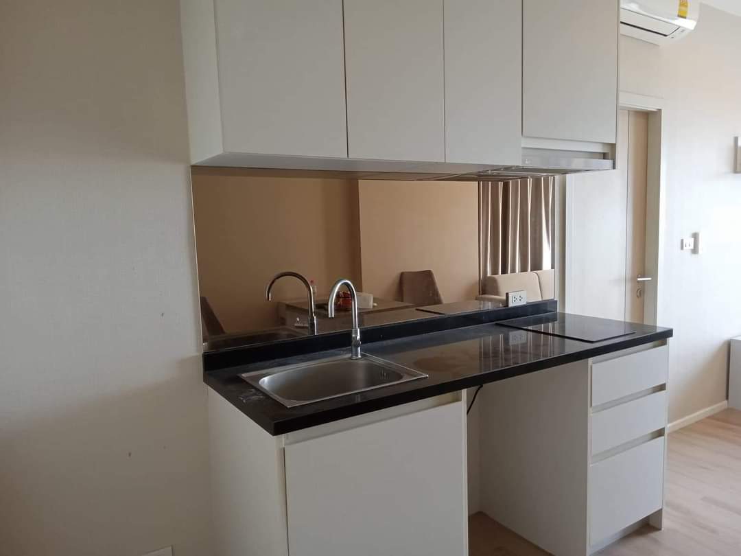 คอนโด แอมเบอร์ บาย อีสเทิร์นสตาร์ Amber by Eastern Star ติดรถไฟฟ้า MRT แยกติวานนท์ ชั้น 12 มี 1 ห้องนอน 1 ห้องน้ำ 1 Living Room