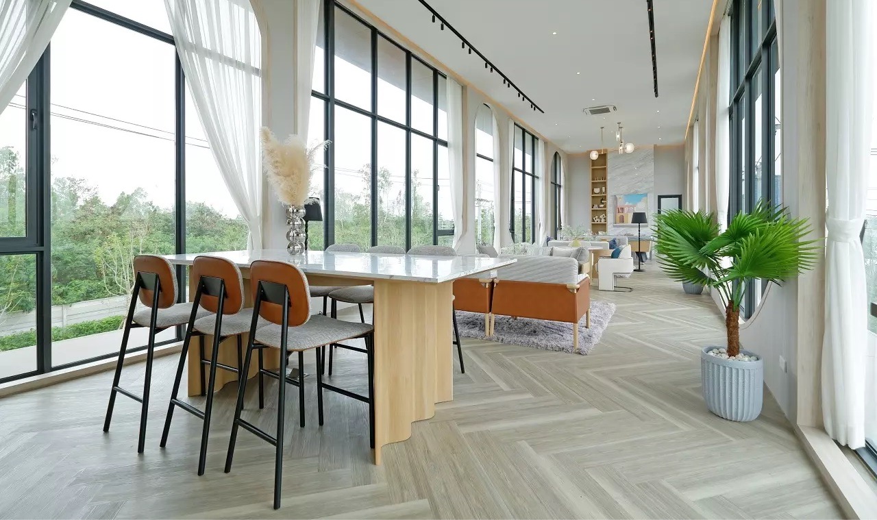 ให้เช่าบ้านหรู 2 ชั้น Centro Bangna ใกล้เมกะบางนา เพียง 1 กม. – ยินดีต้อนรับสัตว์เลี้ยง พร้อมอยู่!