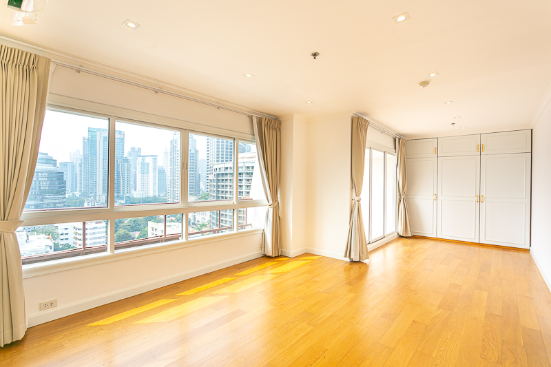 ให้เช่าคอนโด Baan Ploenchit (บ้าน เพลินจิต) 3 ห้องนอน 3 ห้องน้ำ ขนาด 250 ตรม ชั้น 16 ห้องแต่งครบ ราคาเช่า 109000 บาท