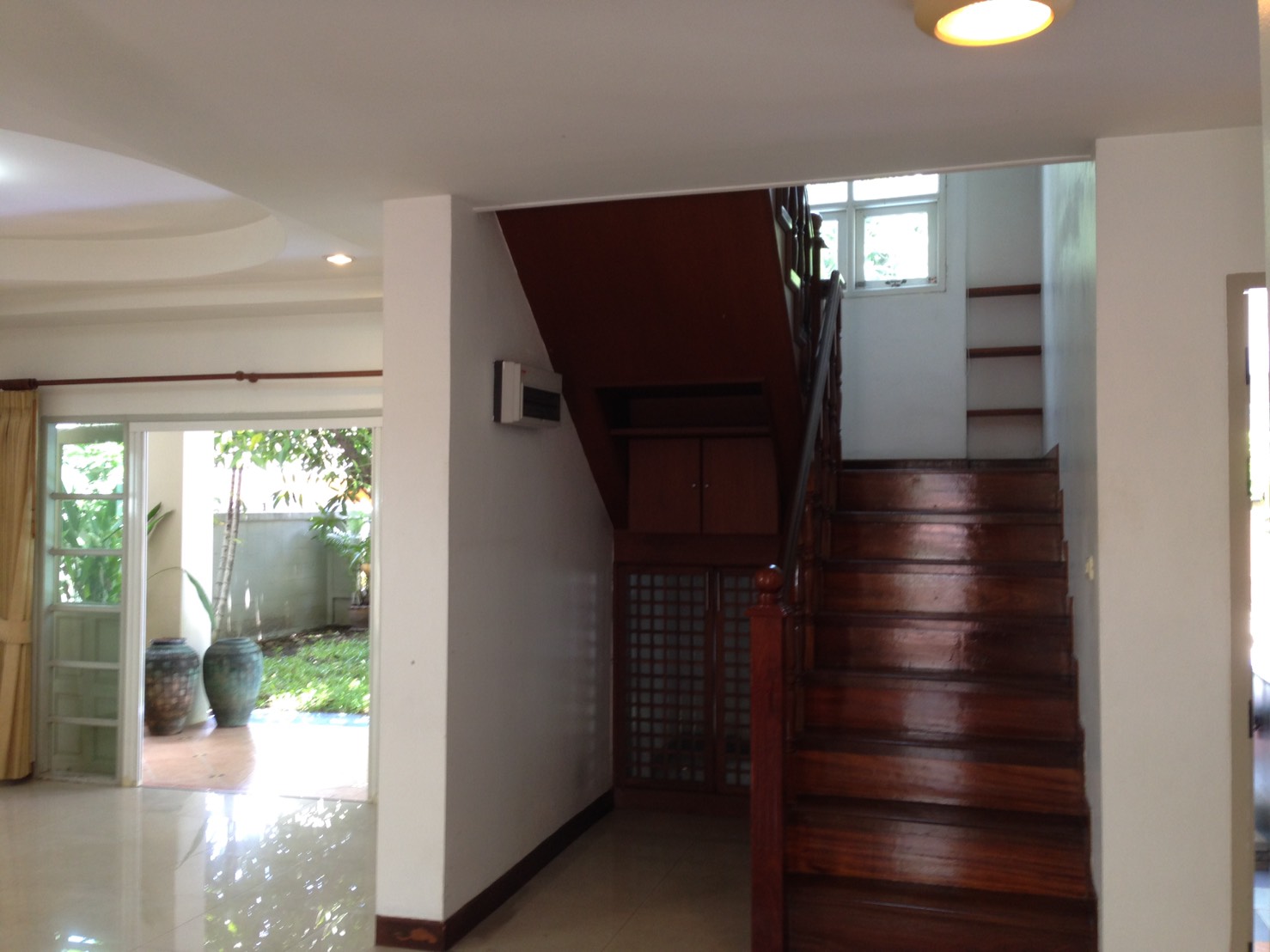 ให้เช่าบ้านเดี่ยว 2 ชั้น หมู่บ้าน ทองสถิตย์ วิลล่า 3 ห้องนอน 3 ห้องน้ำ 76 ตร.ว