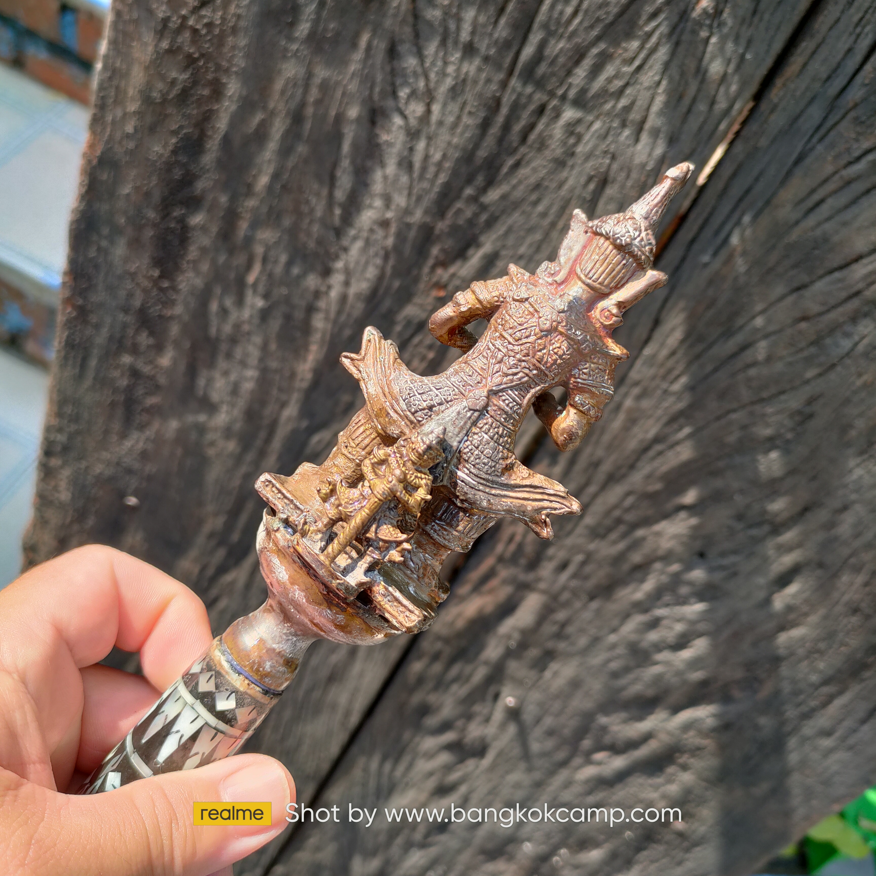 ไม้ครู หรือไม้ถือประดับมุข หัวท้าวเวสสุวรรณ ท้ายพระราหู