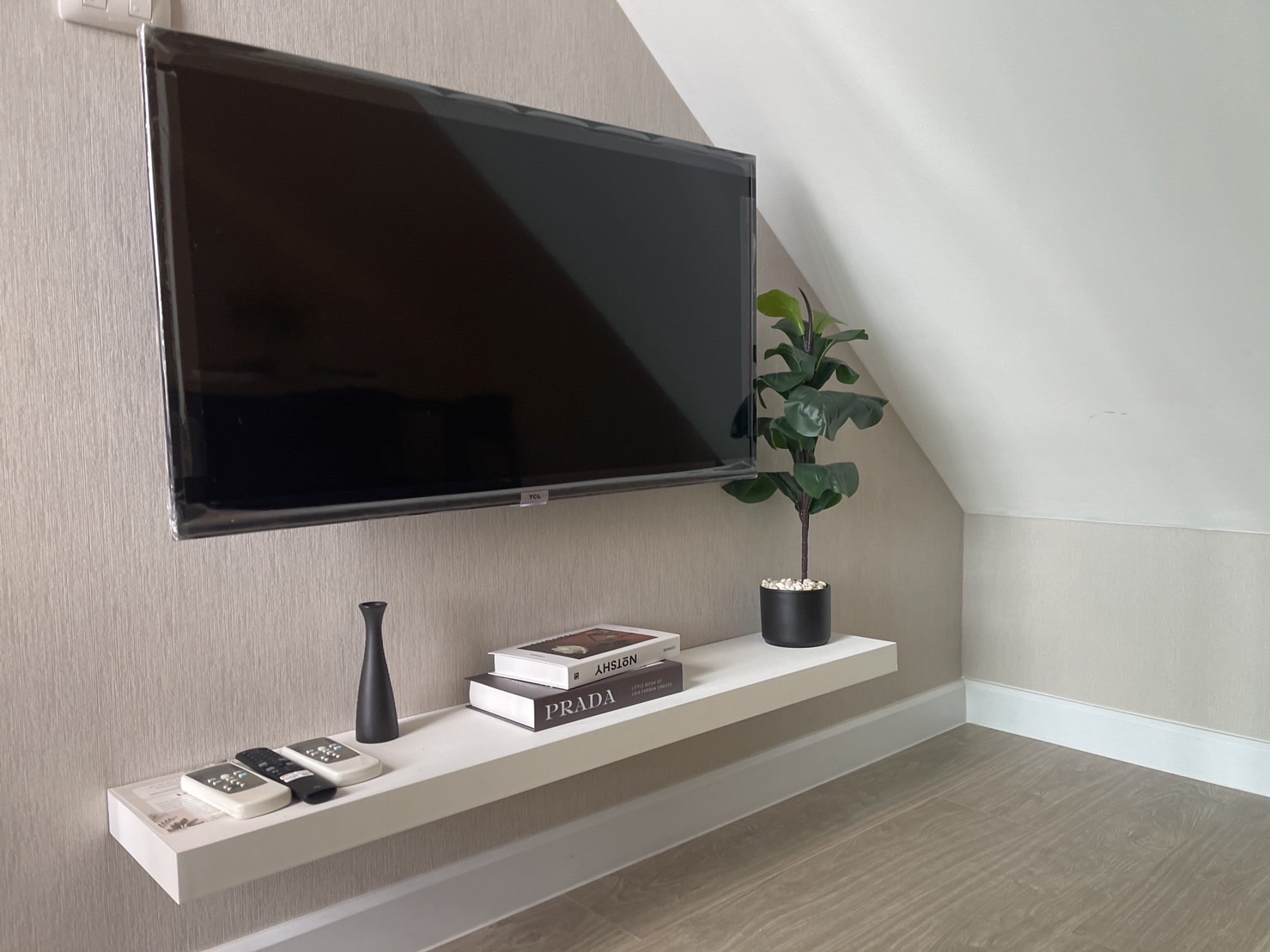 ให้เช่าคอนโด เมโทร สกาย ประชาชื่น / For Rent Metro Sky Prachachuen (English below)