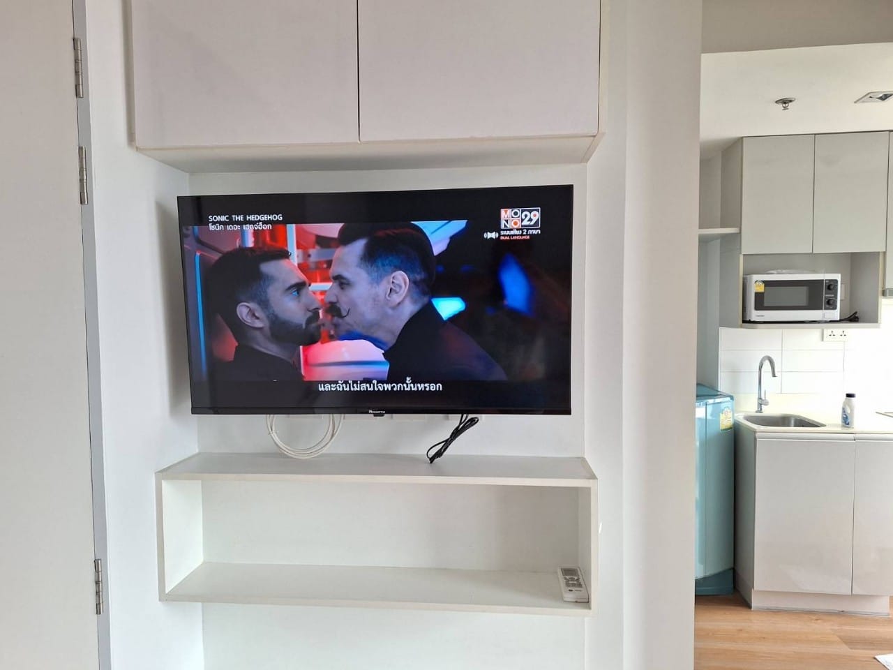 ให้เช่า IDEO Mobi Phaya Thai : ไอดีโอ โมบิ พญาไท 14,000 บ./เดือน ห้องสตูดิโอ ขนาด 21.30 ตร.ม., ชั้น 19, ทิศใต้ ตกแต่ง Built-in เตียง 2 ชั้น