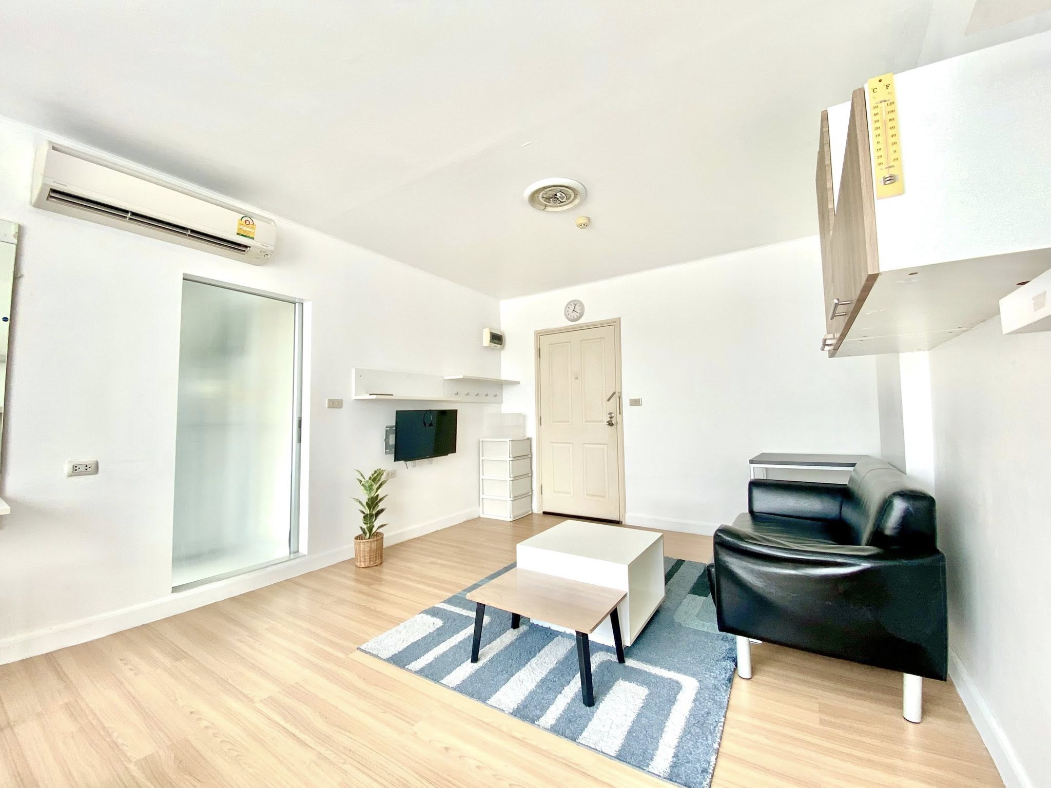 ให้เช่าคอนโด dcondo Ramkhamhaeng 64 (ดีคอนโด รามคำแหง 64) (Low-rise) ค่าเช่า 9,500 บาท/เดือน