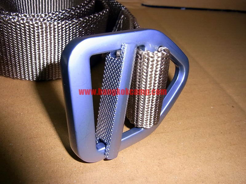 เข็มขัด หัวโลหะขาว สีทราย