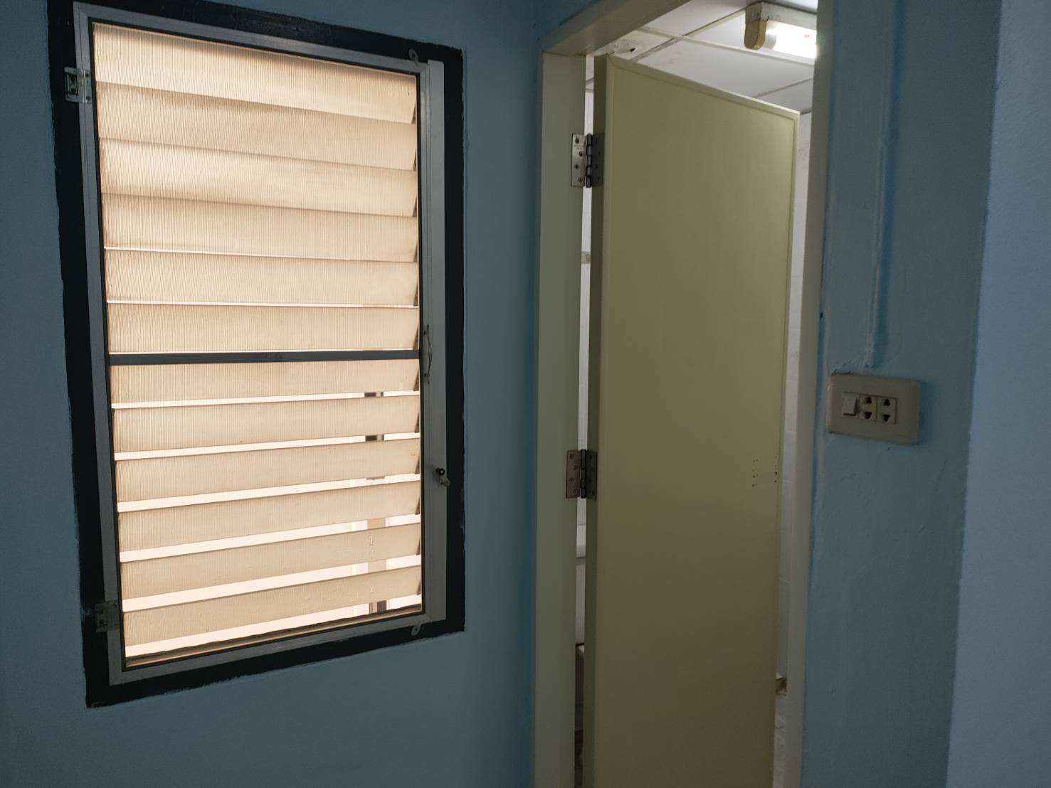 ขายคอนโด Lamsalee Tower (ลำสาลี ทาวเวอร์) ซอยรามคำแหง 60/2 ห้องมุม 1 ห้องนอน