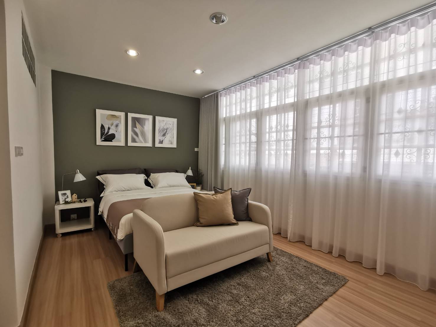 ขายทาวน์เฮ้าส์ ใจกลางสุขุมวิท (สุขุมวิท 89/1) บ้านสวยตกแต่งพร้อม ขายราคา 14.9 ล้าน ทาวน์เฮ้าส์ ขนาด 27 ตรวา.