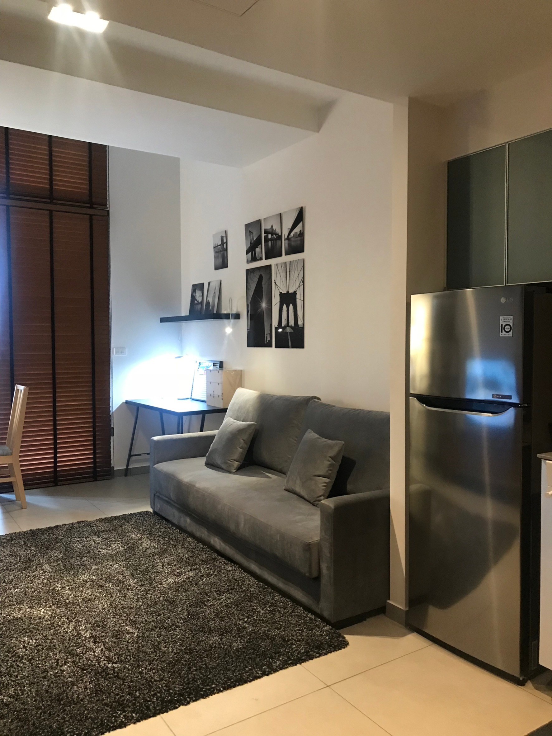 ให้เช่าคอนโด The Lofts Ekkamai (เดอะ ล็อฟท์ เอกมัย) ห้องดูเพล็กซ์ 1 ห้องนอน ขนาด 48 ตารางเมตร ชั้น 22 ห้องแต่งครบพร้อมเข้าอยู่