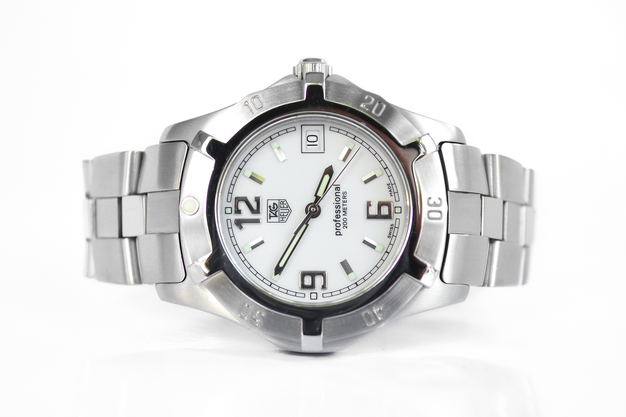 Tag Heuer S2000 Exclusive Boy size หน้าขาว (Sold)