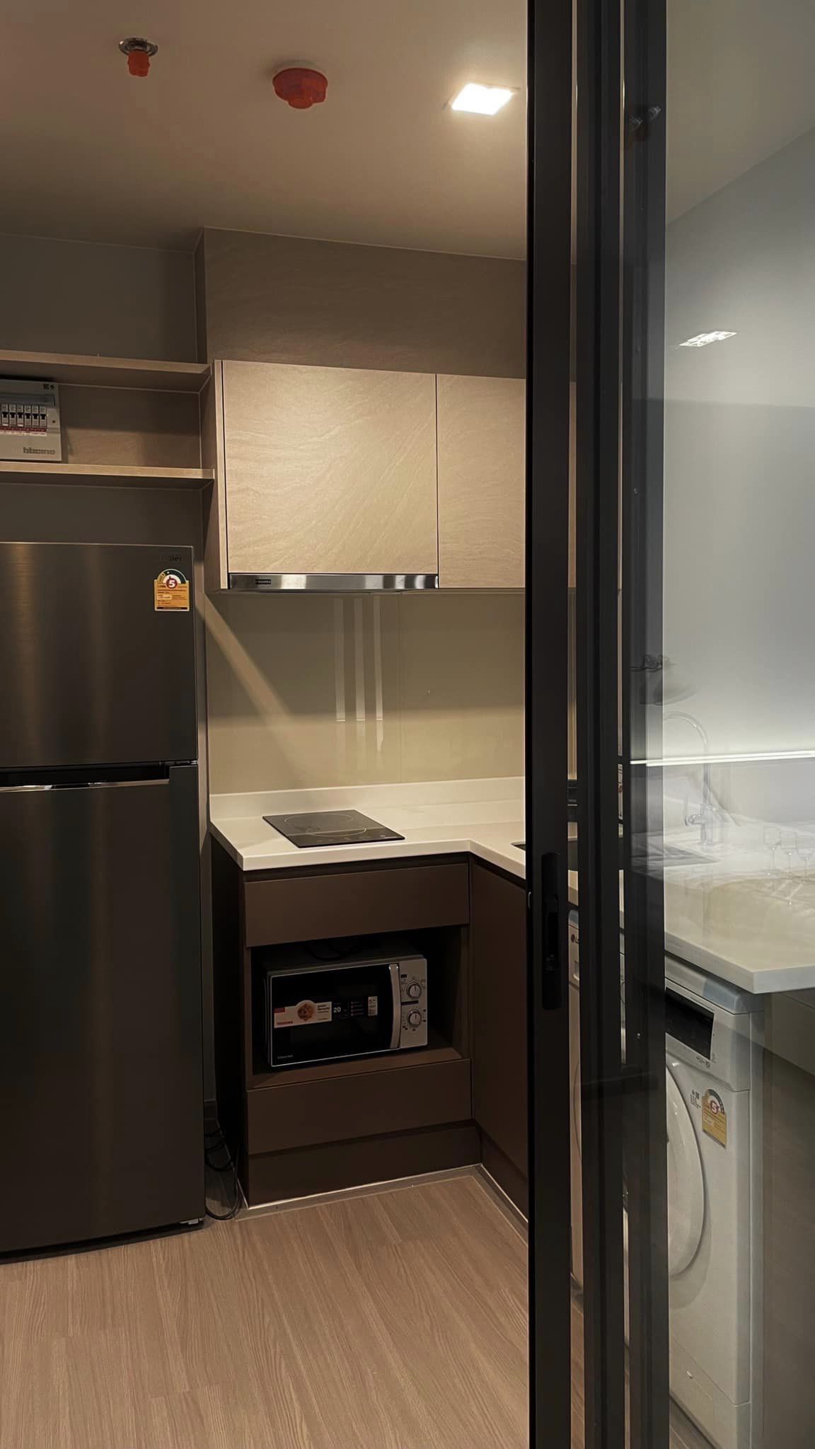 ให้เช่าคอนโด ไลฟ์ สาทร เซียร์รา ตลาดพลู (Life Sathorn Sierra Talat phlu ) 1 ห้องนอน ขนาด 28 SQ.M ชั้น 17 หน้าต่างทิศเหนือ หัวเตียงทิศตะวันออก