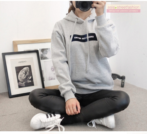เสื้อกันหนาวฮู้ดดี้ แฟชั่นเกาหลี สีเทา น่ารักมากจ้า ผ้าเนื้อไม่หนาใส่ในไทยได้จ้า พร้อมส่ง งานจริงในภาพสุดท้าย สีเทา