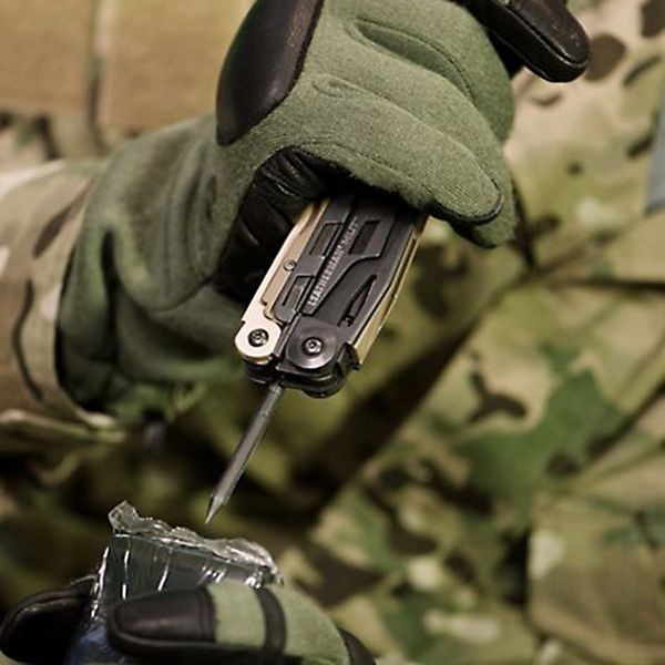 คีมเอนกประสงค์ Leatherman MUT EOD Made in USA