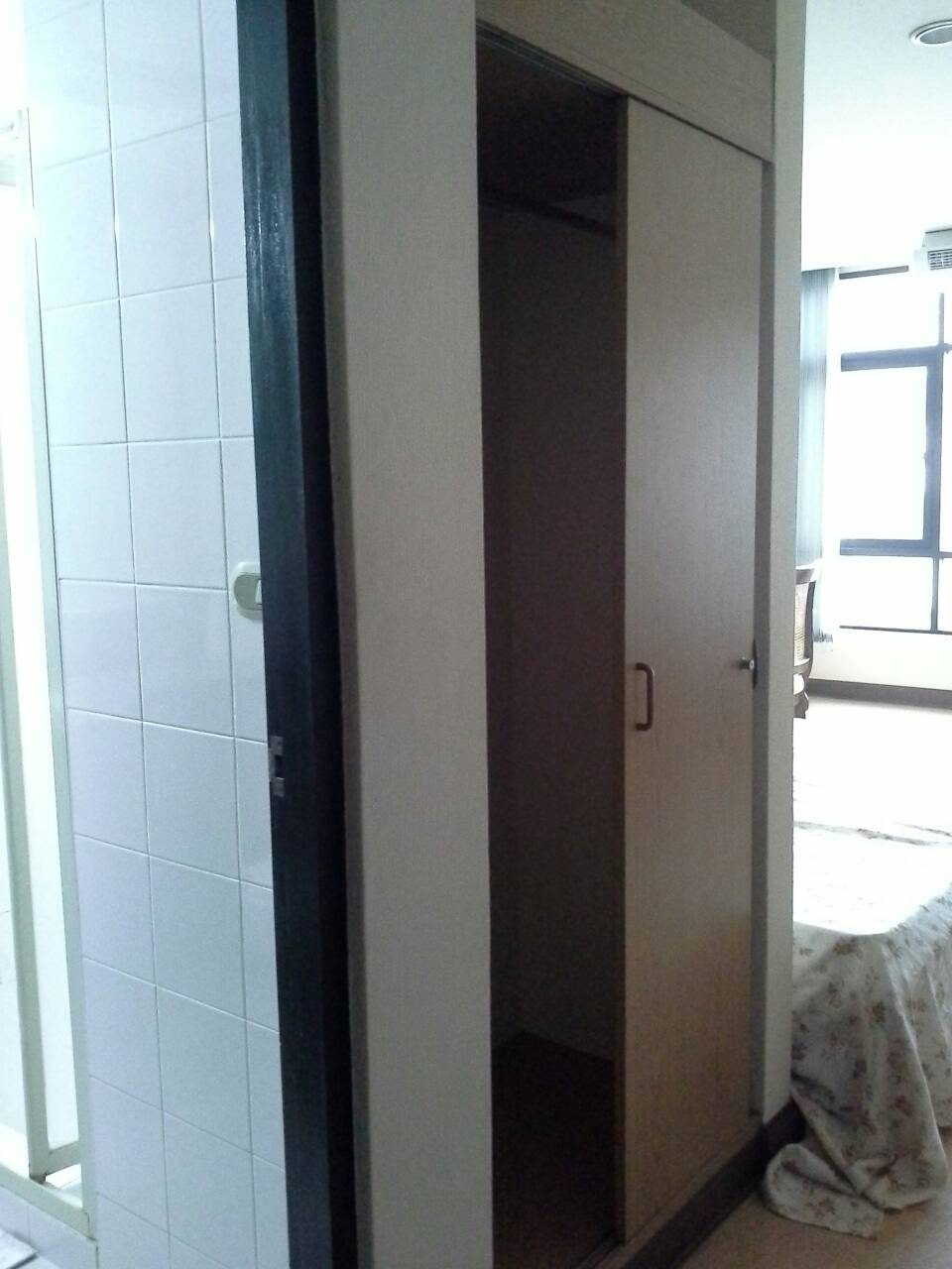 ให้เช่าคอนโด พญาไท เพลส (PhayaThai Place) ห้อง 30 ตร.ม ราคา 14000 / เดือน ชั้น 19 วิว สระ แดดไม่ร้อน