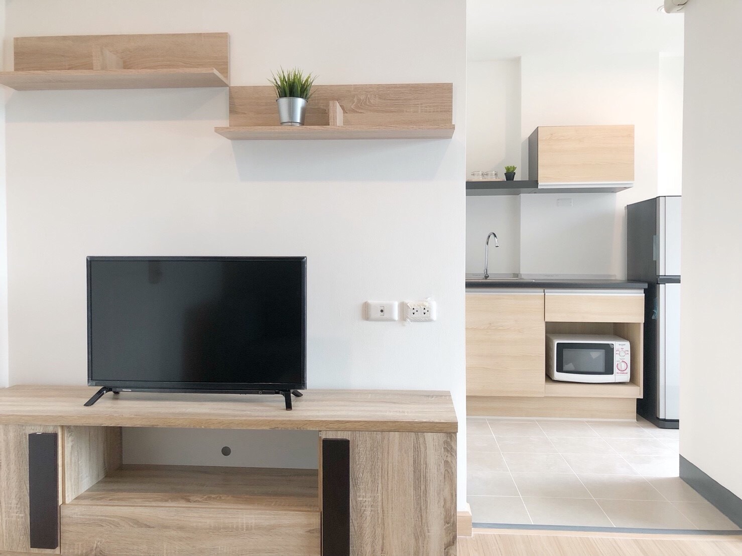 ให้เช่า Condo The Niche id Serithai คอนโด เดอะนิช ไอดี เสรีไทย 1 ห้องนอน 1 ห้องน้ำ ตึก B ชั้น 4 วิวเมือง