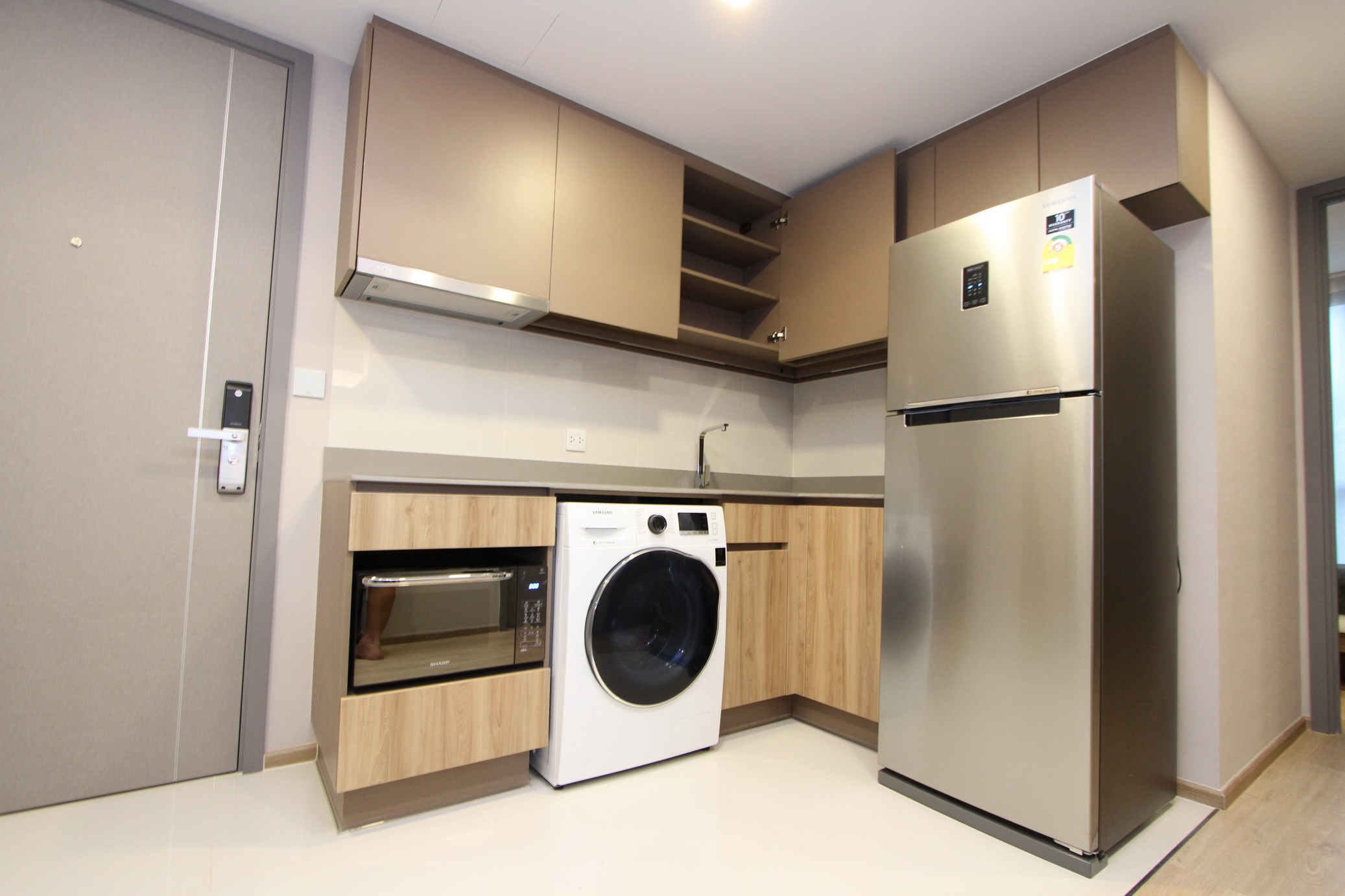 ขาย / เช่า คอนโด Taka Haus Ekamai 12 (ทากะ เฮาส์ เอกมัย 12) 2 ห้องนอน 1 ห้องน้ำ พื้นที่ 44.75 ตารางเมตร