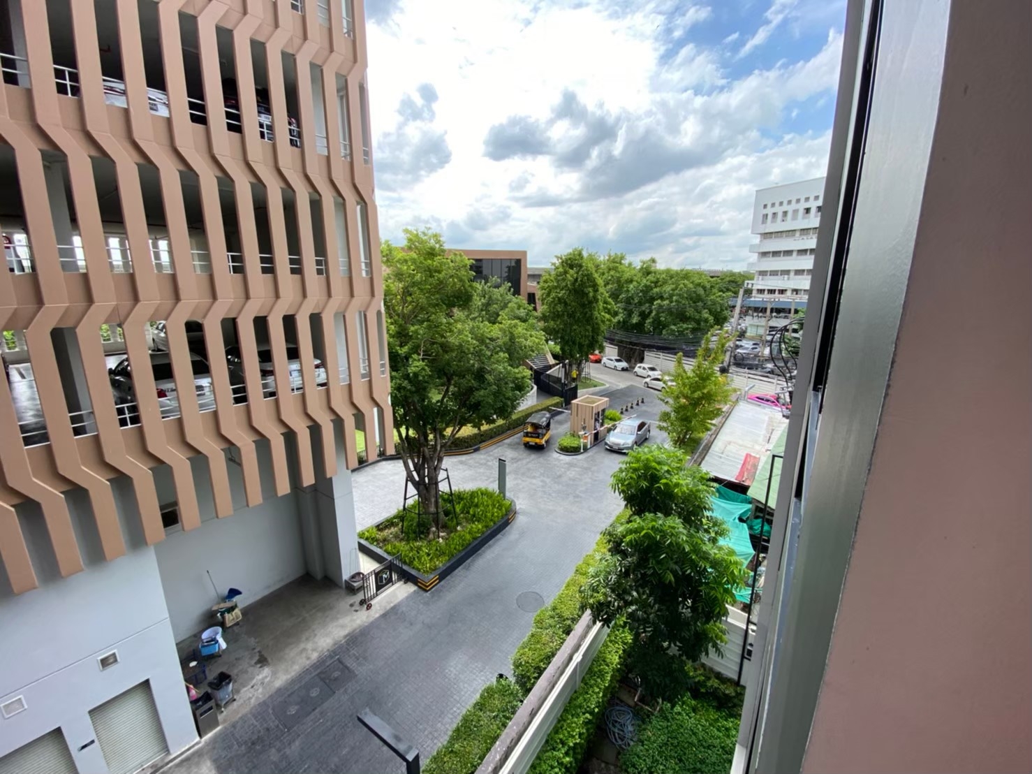 ให้เช่าคอนโด Notting Hill Jatujak - Interchange (คอนโด นอตติ้ง ฮิลล์ จตุจักร-อินเตอร์เชนจ์) 1 ห้องนอน 1 ห้องน้ำ ชั้น 4 ขนาด 27 ตารางเมตร