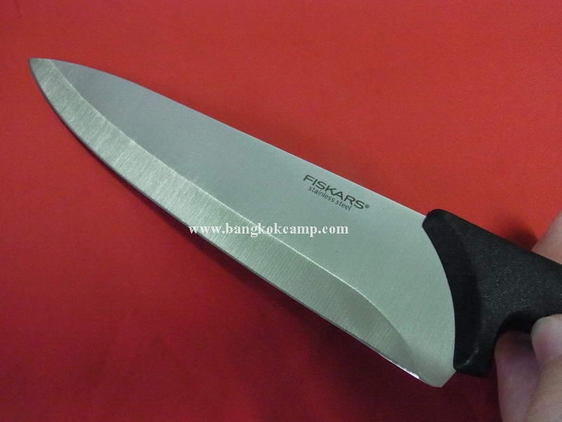 มีดครัวอเนกประสงค์ Utility Knife ยี่ห้อ Fiskars รุ่น primo cook's knife 20cm 717508 ...Made in Finland
