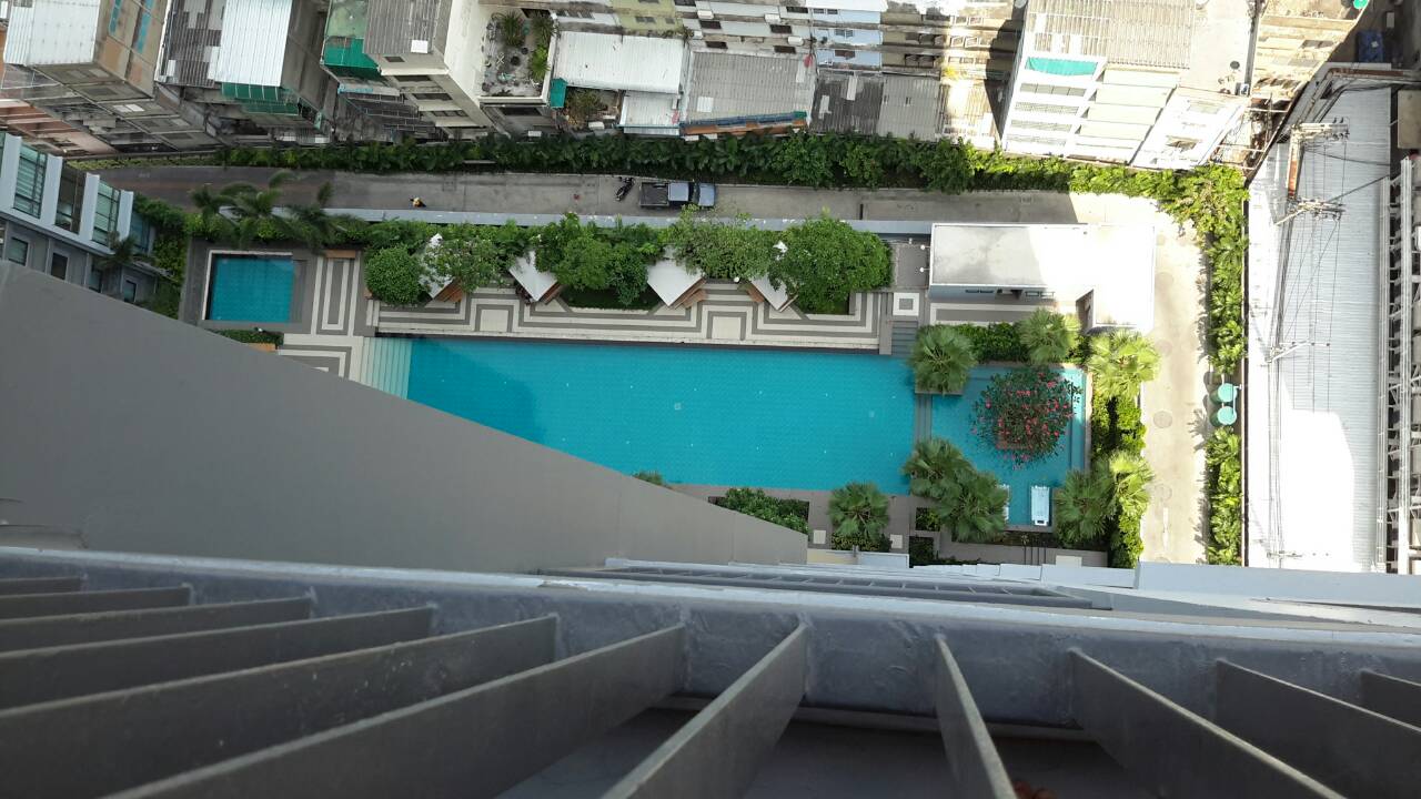 Q.House Condo Sukhumvit 79 1 ห้องนอน พื้นที่ 30 ตร.ม ชั้น 27 ให้เช่า 19000 ต่อเดือน คอนโดริม ถ. สุขุมวิท ตรงข้ามโลตัสอ่อนนุชปาก ซอย79 ห่าง 100ม. จาก BTS อ่อน