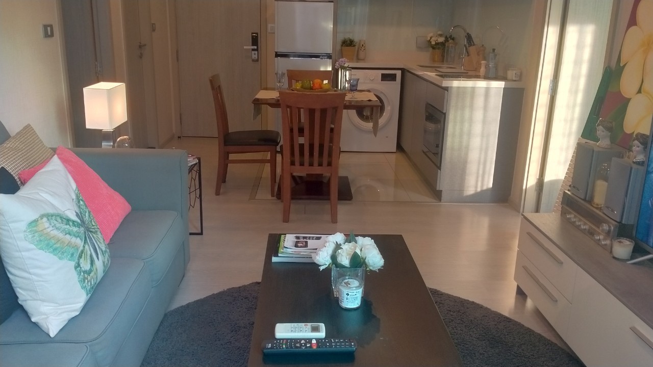 ขาย / ให้เช่าคอนโด Rhythm Sukhumvit 36 - 38 (ริทึ่ม สุขุมวิท 36-38) 2 ห้องนอน 2ห้องน้ำ ขนาด 56 ตรม