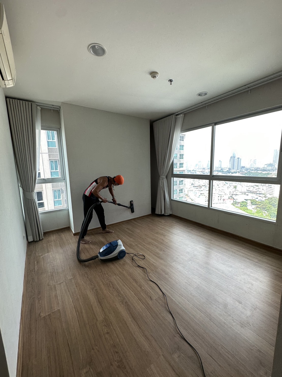 ขายห้องเปล่าคอนโด Fuse Chan - Sathorn (ฟิวส์ จันทน์-สาทร) 2 ห้องนอน 2 ห้องน้ำ ขนาด 57.20 ตรม