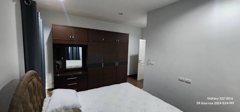 ให้เช่า 95,000 บาท ต่อเดือน Baan Lumpini Suanluang Rama 9 (บ้านลุมพินี สวนหลวง ร.9) มี 4 ห้องนอน