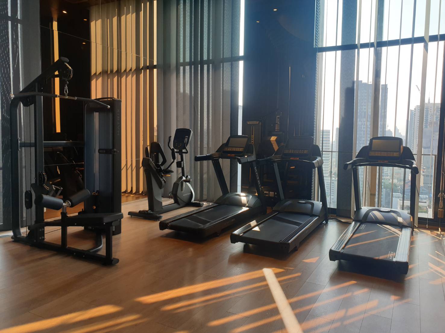 ให้เช่าคอนโดหรูย่านพร้อมพงษ์ ห้องใหม่ เพิ่งแต่งเสร็จ Noble Around 33 (โนเบิล อราวน์ เทอร์ตี้ทรี)