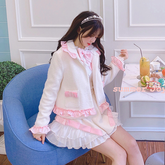 Summer Joy : พรีออเดอร์ เสื้อแจ็คเก็ตกันหนาวผ้าขนหนา มีฮู๊ด แต่งระบายน่ารักๆ และ กระโปรงแฟชั่นแต่งระบายน่ารักๆ ตามแบบ มีให้เลือกแบบสั้นและแบบยาว (ราคาสินค้าแยกชิ้น) แบรนด์แท้
