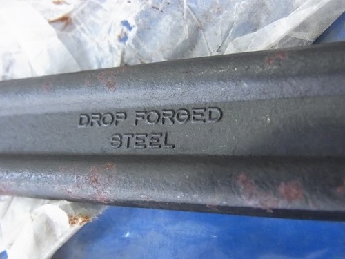 ประแจเลื่อน DOWIDAT 8นิ้ว MADE IN GERMANY มาพร้อมซองเดิม ที่ซองพิมพ์ W.-Germany , ใต้ตัวพิพม์สีขาว มีตัวนูน GERMANY ใหม่เก่าเก็บ