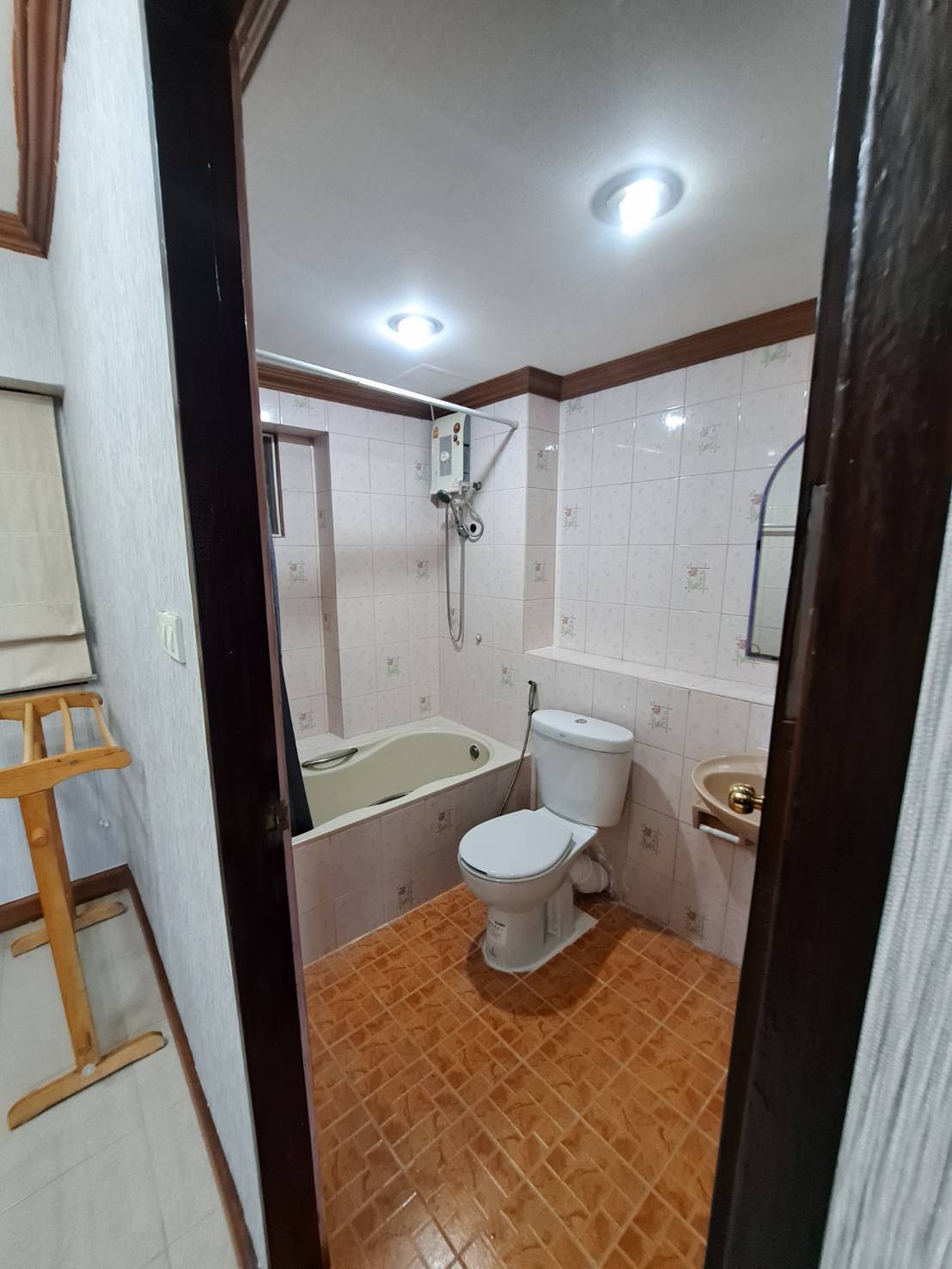 ð āđāļŦāđāđāļāđāļē āļāļāļāđāļ Thonglor Tower | āļāļāļāļŦāļĨāđāļ āļāļēāļ§āđāļ§āļāļĢāđ âĻ