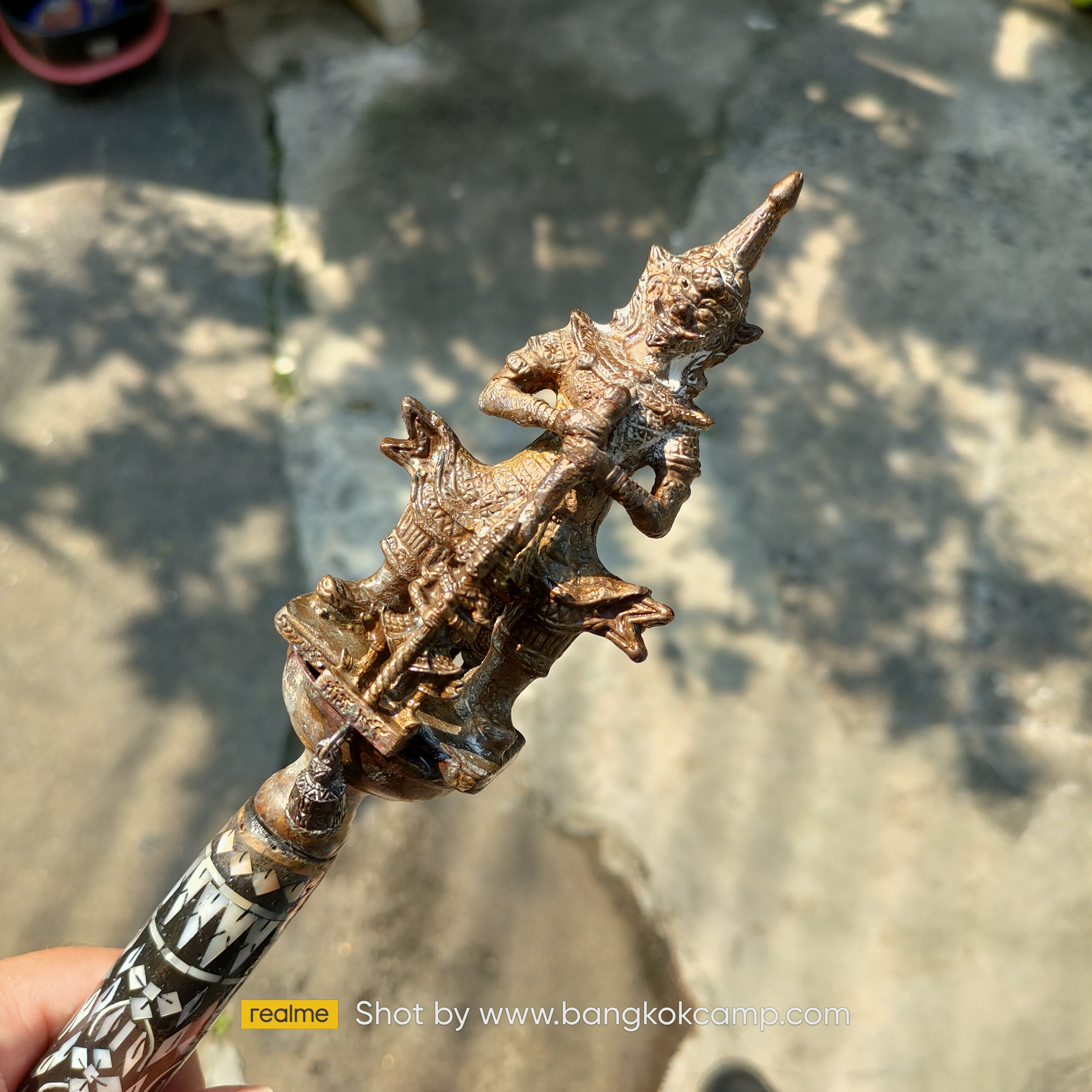 ไม้ครู หรือไม้ถือประดับมุข หัวท้าวเวสสุวรรณ ท้ายพระราหู