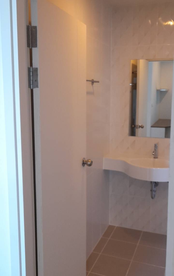 ให้เช่าคอนโด J Condo Sathorn-Kallaprapruk : เจ คอนโด สาทร-กัลปพฤกษ์ ขนาด 31 ตรม ห้องใหม่ พร้อมเครื่องซักผ้า