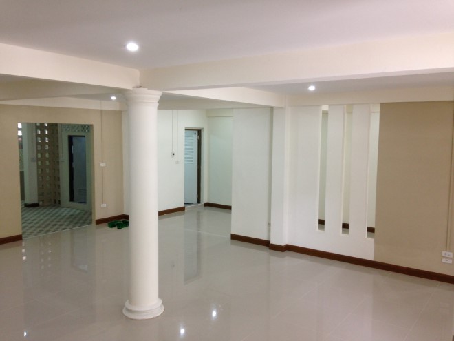 ขายบ้านเดี่ยว 2 ชั้น ทำเลดี อยู่ซอยลาดพร้าว74 ปรับปรุงใหม่ทั้งหลัง พื้นที่ 55 ตรว.