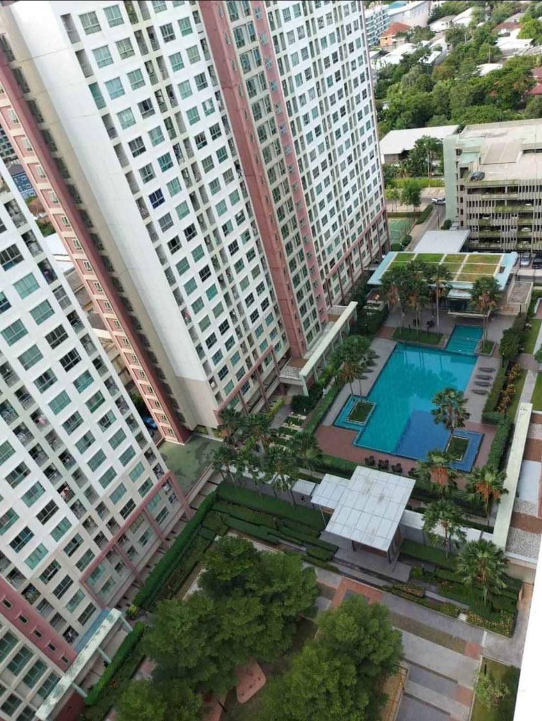 ขายคอนโด Lumpini Place Ratchayothin (ลุมพินี เพลส รัชโยธิน) 1 ห้องนอน 1 ห้องน้ำ ห้องครัว ห้องรับแขก ขนาด 28.5 ตรม ตึกบี ชั้น 20