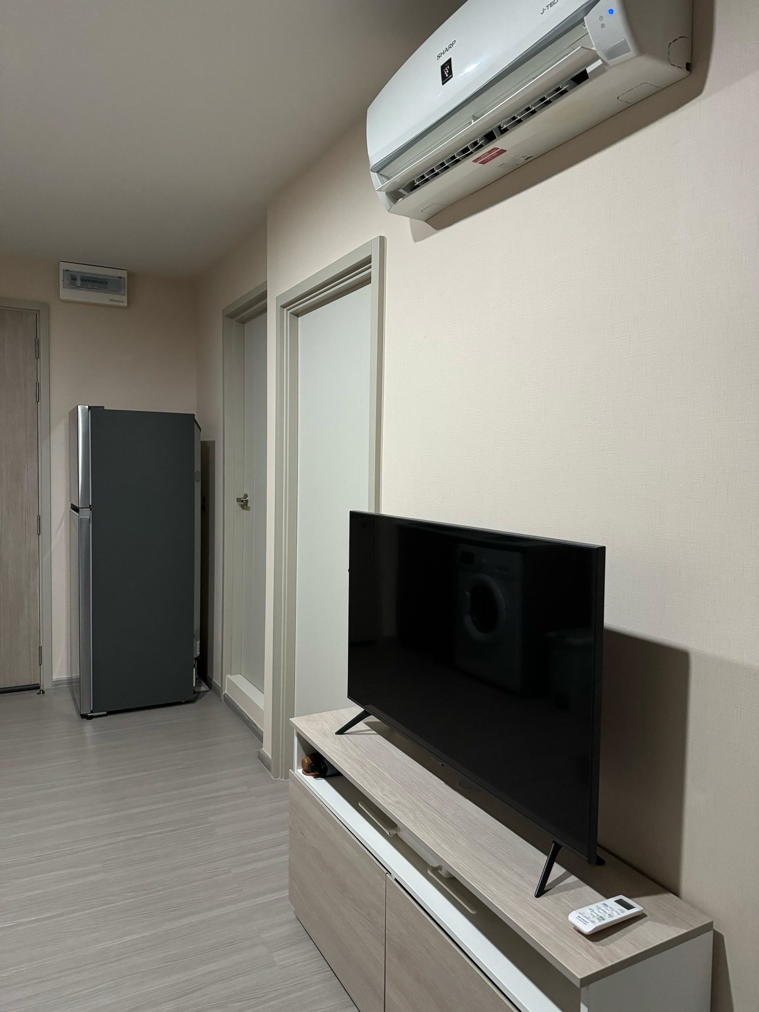 ให้เช่าคอนโด แอสปาย เอราวัณ ไพร์ม / For Rent Aspire Erawan Prime (English below)