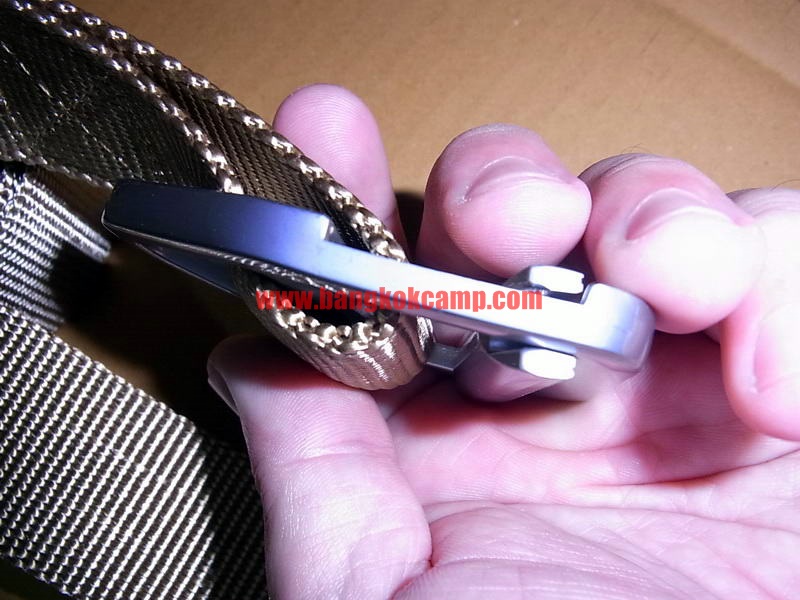 เข็มขัด หัวโลหะขาว สีทราย