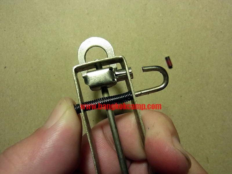 ที่จุดแก๊ส..เยอรมัน ใหม่เก่าเก็บ ใช้งานได้ปกติ (สีเขียว)