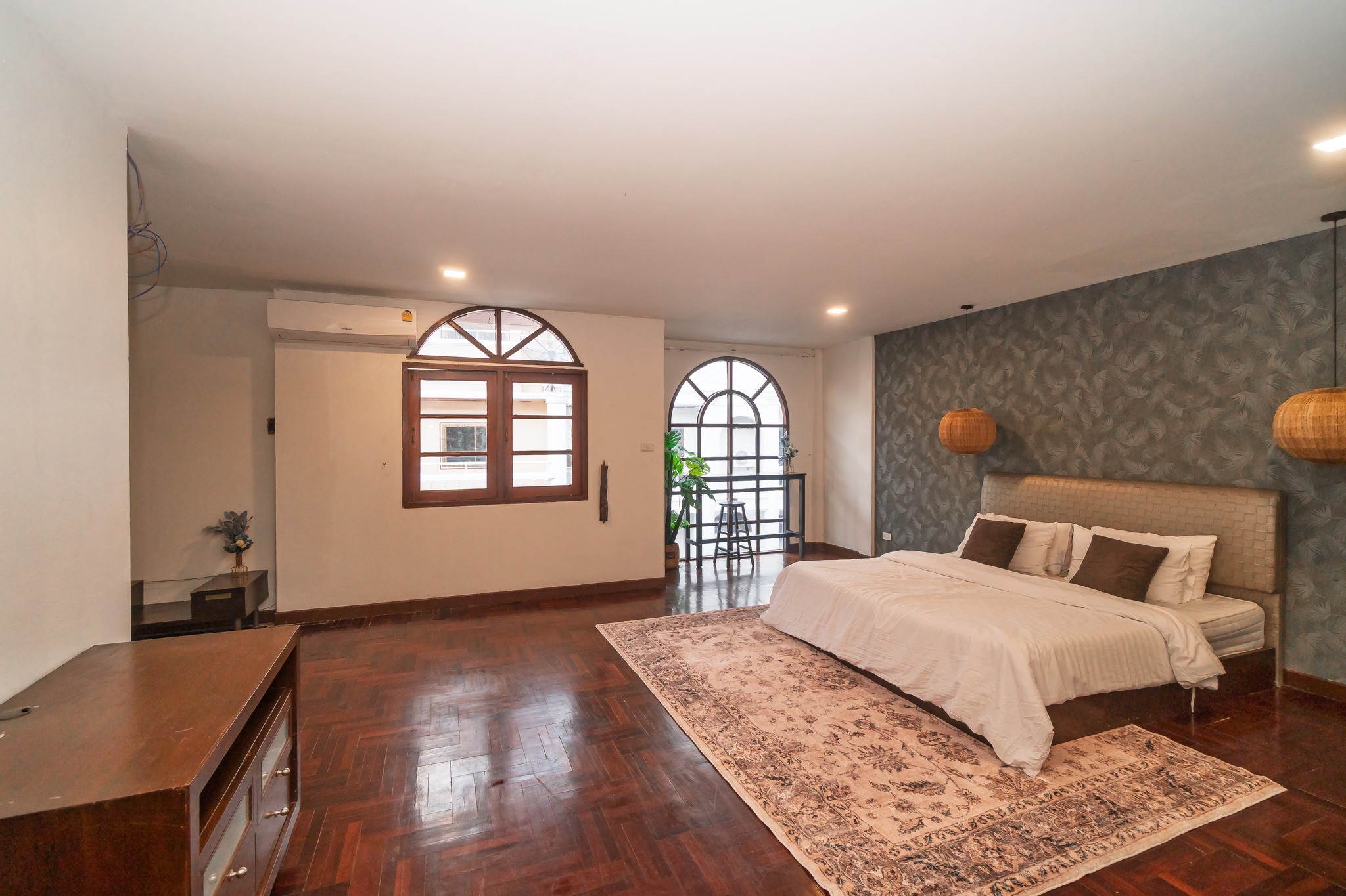 🏡 ให้เช่าทาวน์โฮมหรู Tropical House ทองหล่อ 25 / For Rent Tropical House Thonglor 25 ( English below )