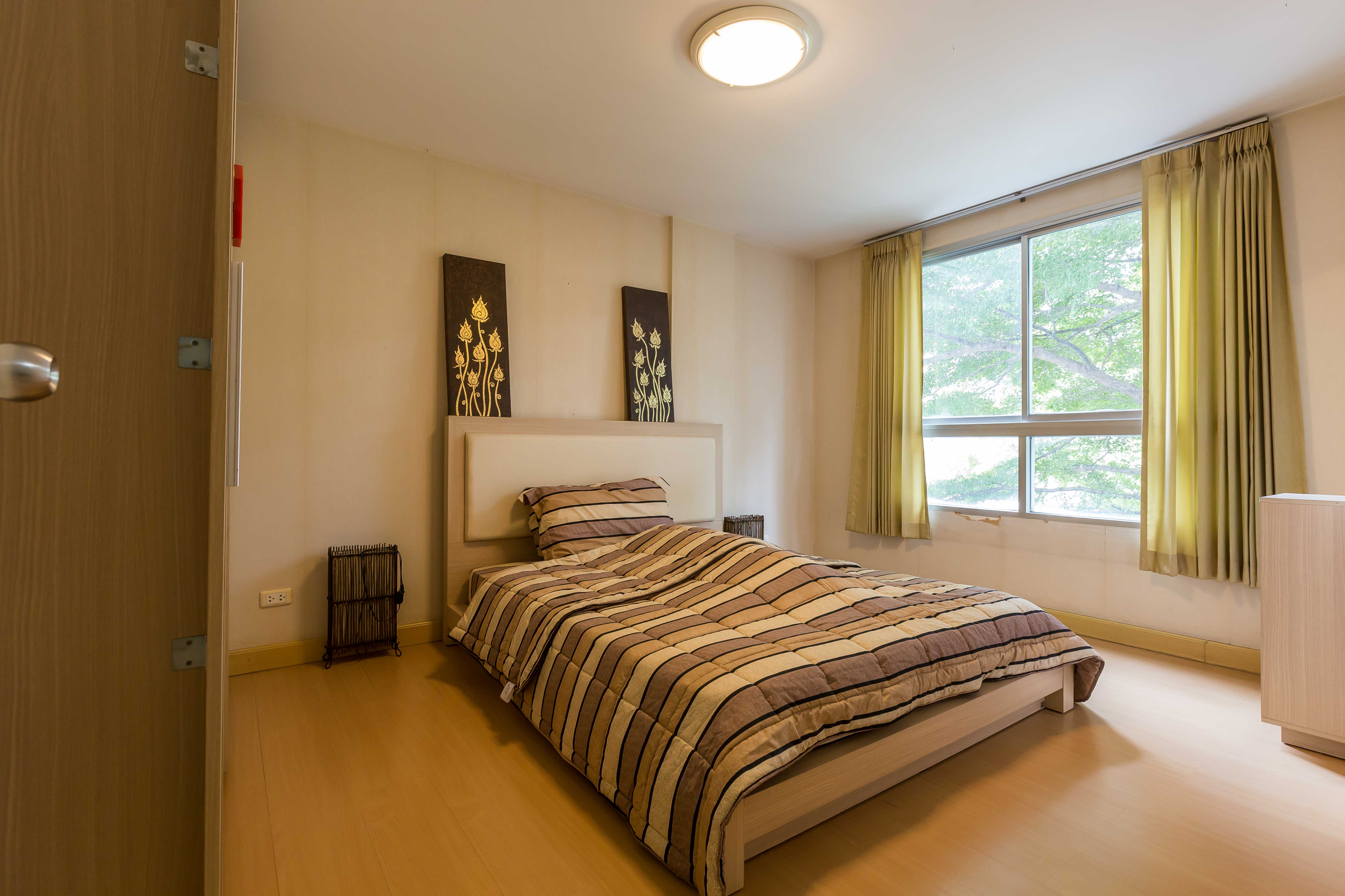 ให้เช่าคอนโด Plus 67 (พลัส 67) 1 ห้องนอน 1 ห้องน้ำ ขนาด 50 ตร.ม ชั้น 3 ตกแต่งครบพร้อมอยู่