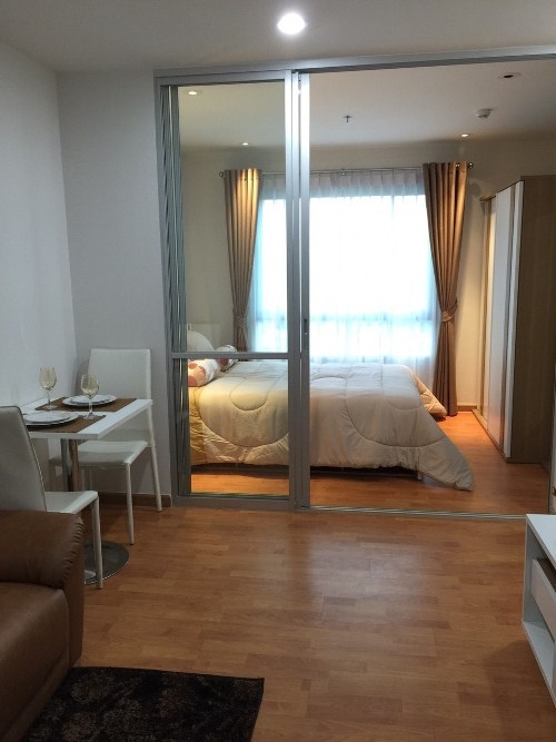 ให้เช่าคอนโด The President Sathorn-Ratchaphruek เช่า เดือนละ 13,000-15,000 บาท ตั้งอยู่บนหัวมุม