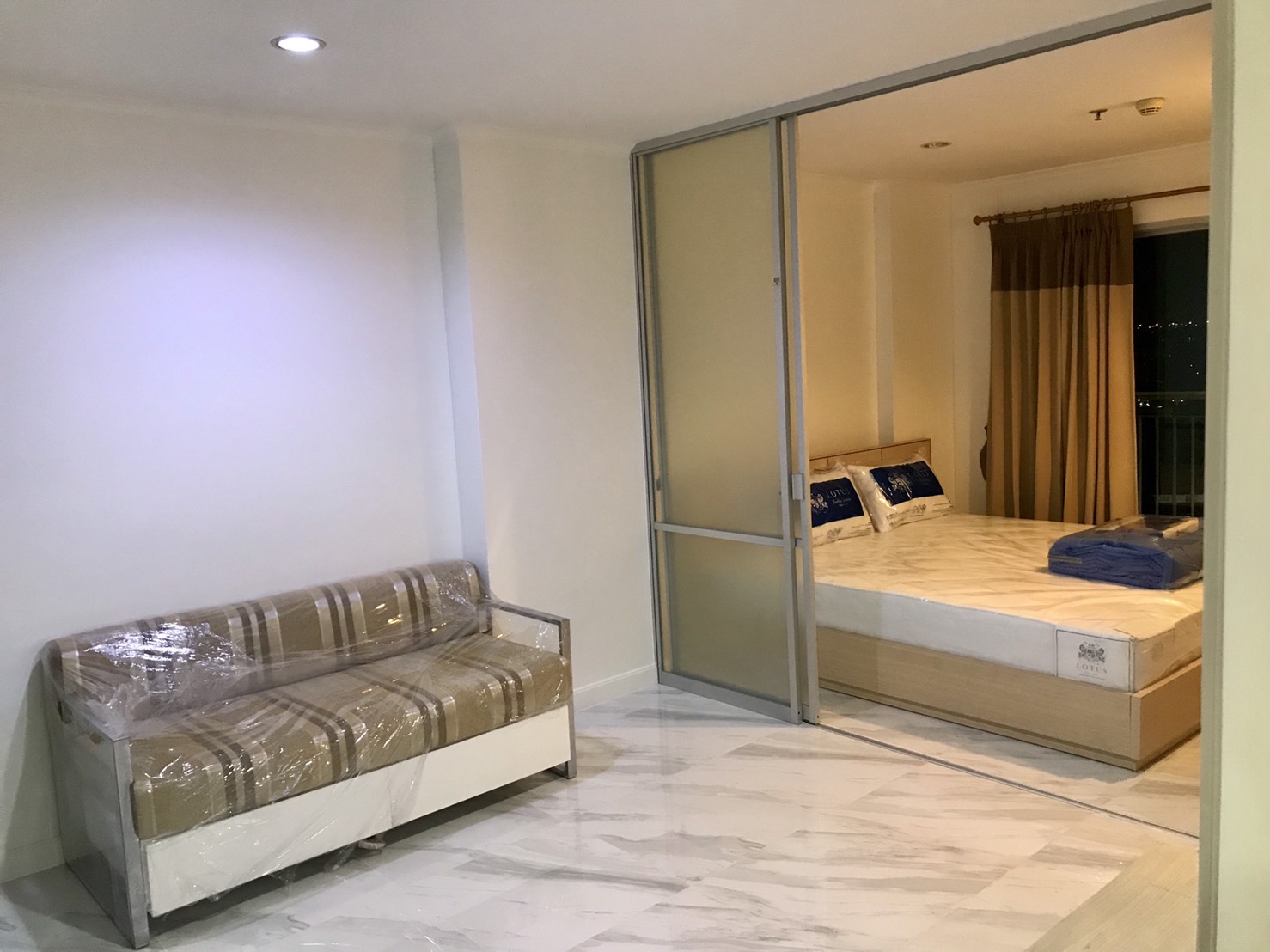 ให้เช่าคอนโด Lumpini Place Ramindra-Laksi (ลุมพินี เพลส รามอินทรา-หลักสี่) 1 ห้องนอน 1 ห้องน้ำ ขนาด 34.58 ตรม