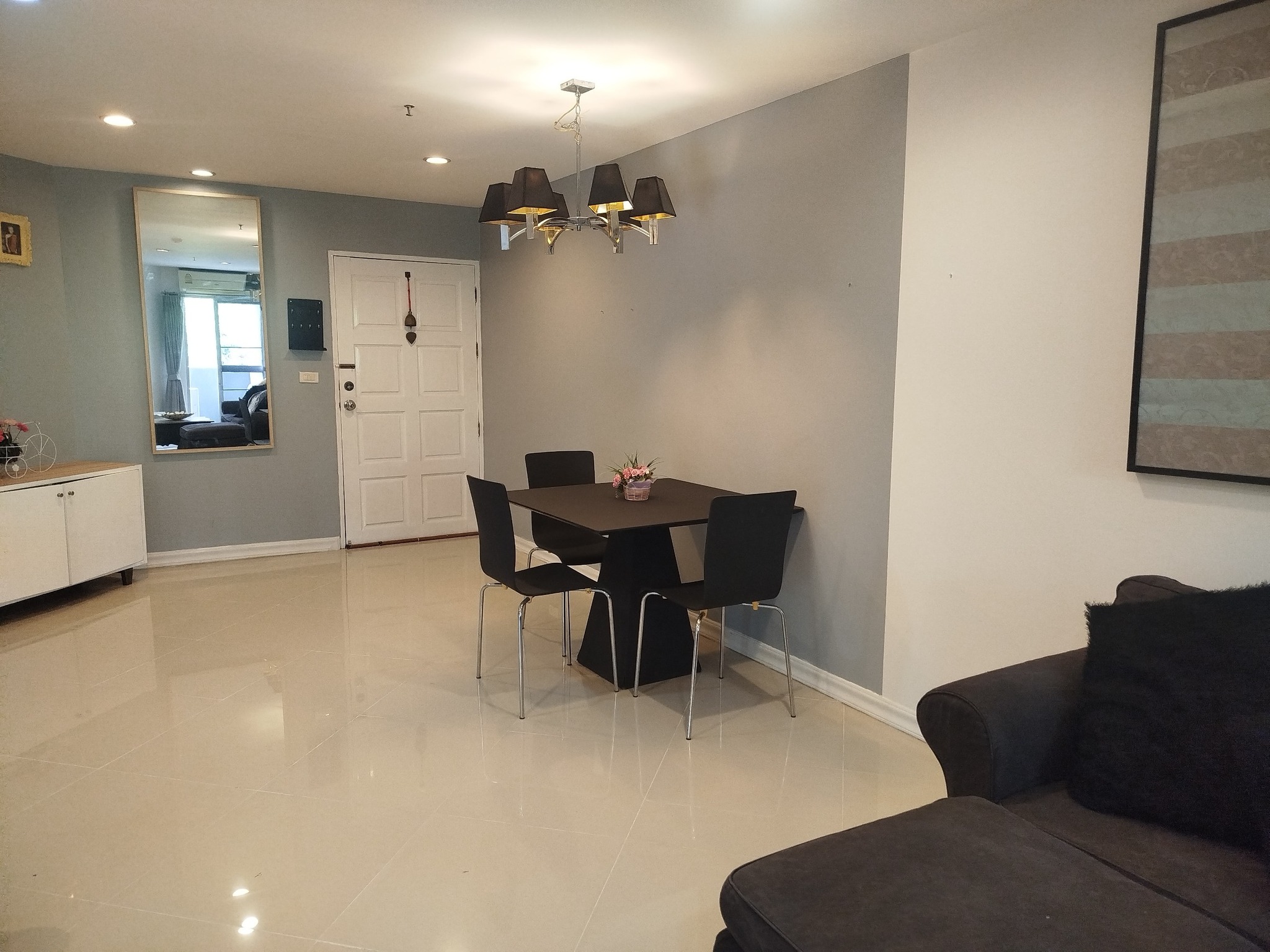 ให้เช่า คอนโด วิทยุคอมเพล็กซ์ (Witthayu Complex Condo) ห้องใหม่ ทาสีสวย พร้อมเข้าอยู่ได้ทันที